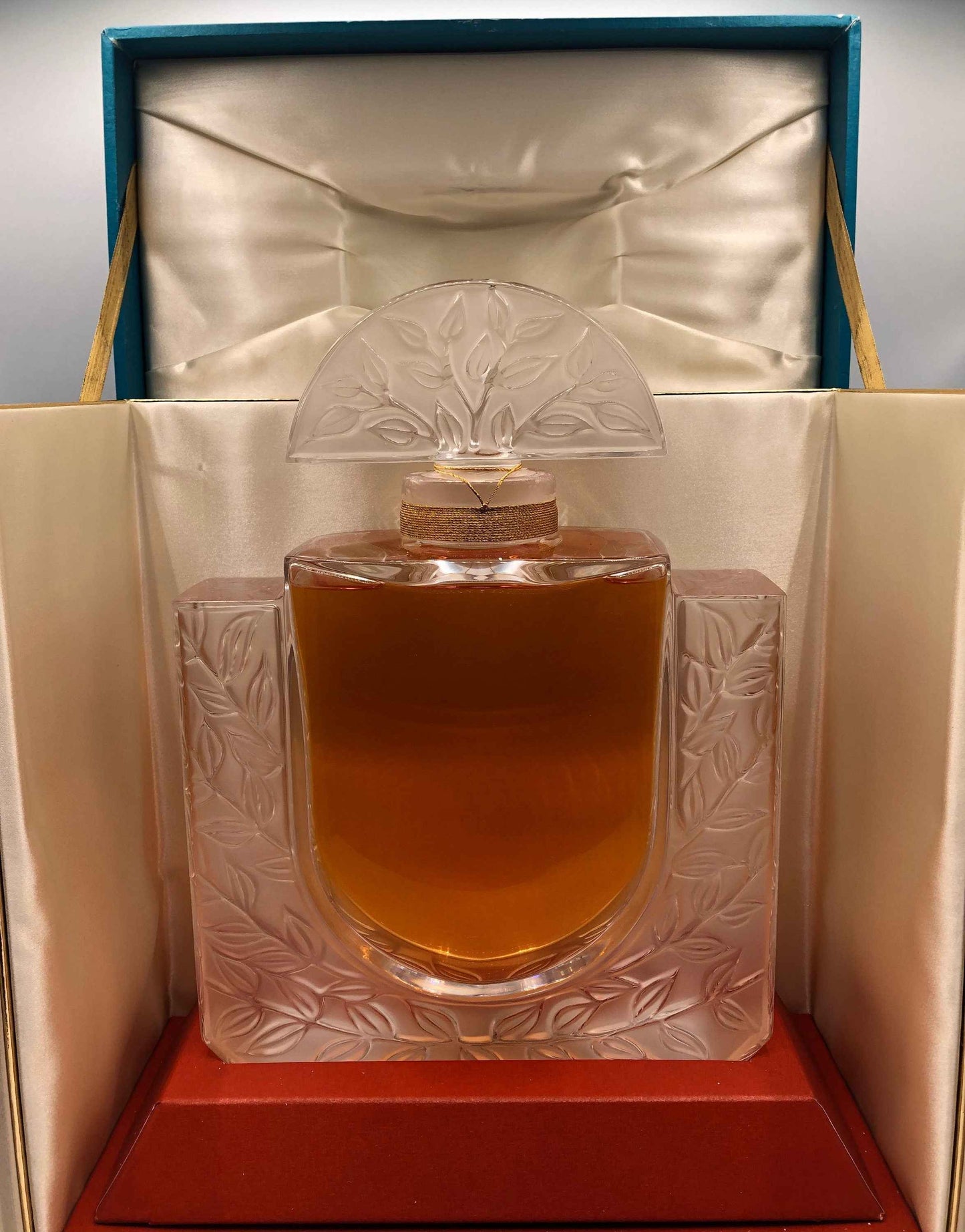 Lalique di Lalique Eau de Parfum 600ml Vintage Rare